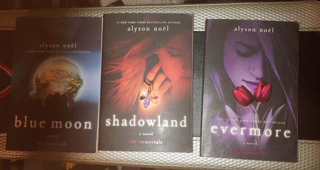 The Immortals Trilogy - Alison Noel Novels - photo 2