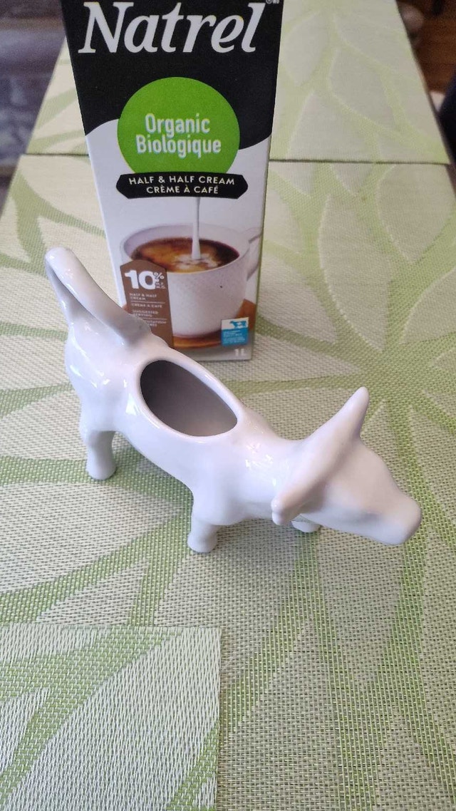 Cow Creamer - or milk pitcher 7 inches long - photo 3