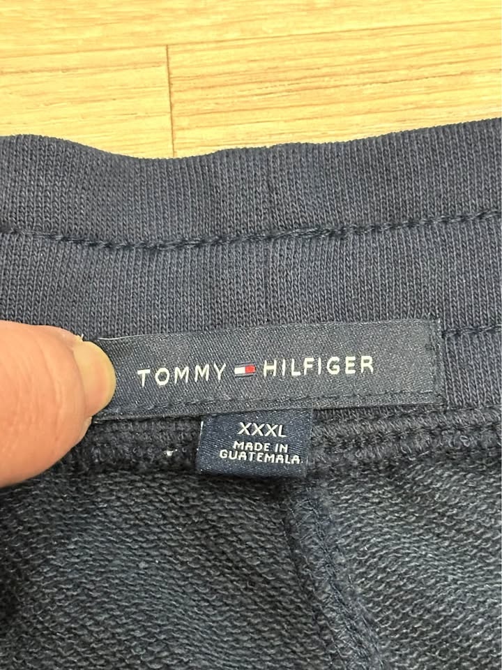 Tommy Hilfiger Shorts - photo 3