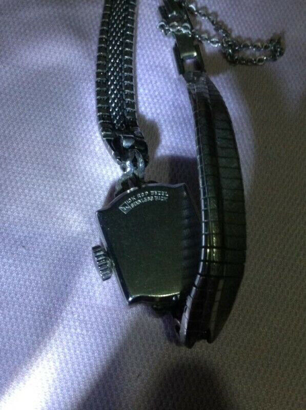 Vintage Elgin Mechanical Watch with 4 Real Diamonds - photo 4