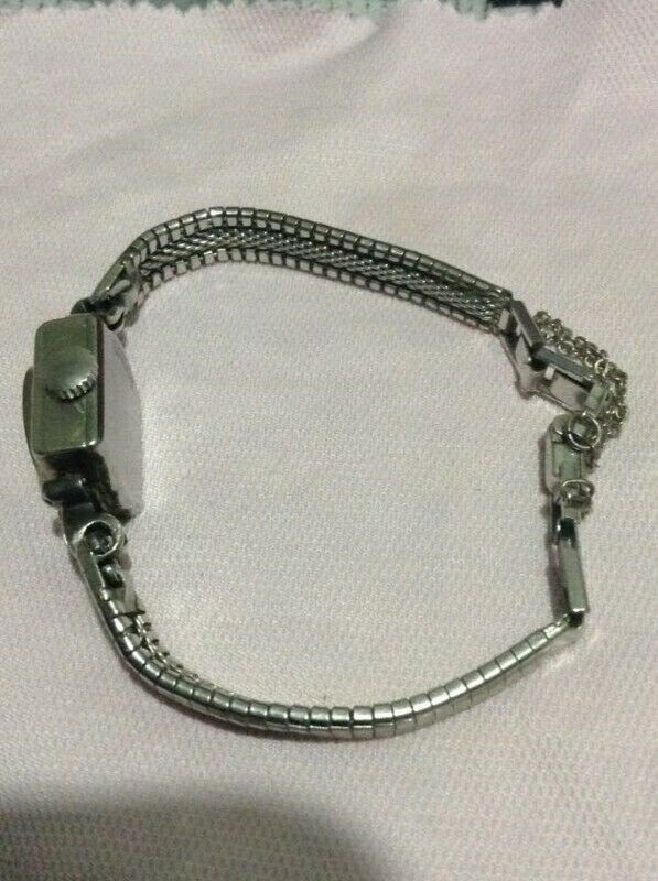 Vintage Elgin Mechanical Watch with 4 Real Diamonds - photo 5