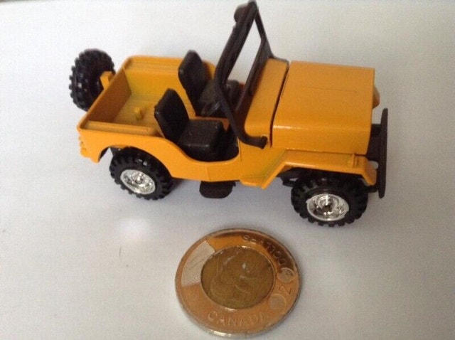 Rare Grip Zechin Mitsubishi j52 Jeep Diecast Car - Japan Made