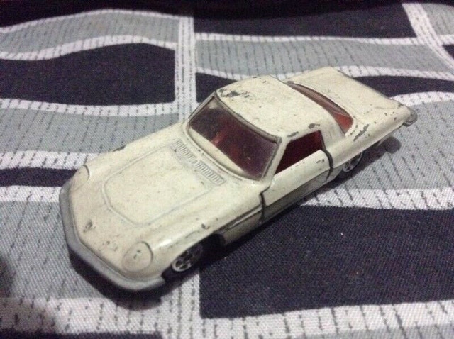 Super Rare Vintage Tomica diecast Cosmo Sport car - photo 3