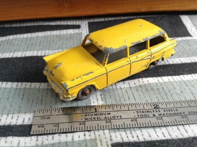 Rare Vintage Lesney Matchbox American Ford Station Wagon - Made