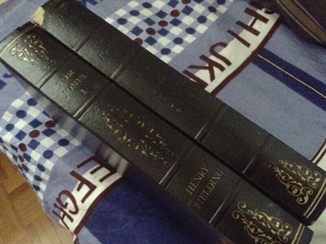 Collectible Hardcover: TOM JONES~by;Henry Fielding (two volumes) - photo 4
