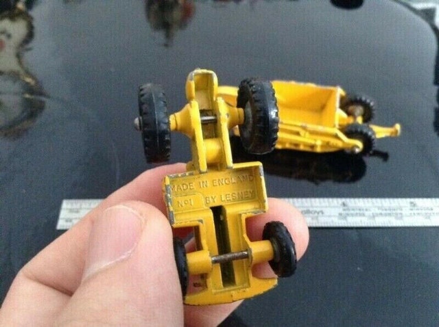Super Rare Matchbox M1a Caterpillar Earth Mover - Made in Englan - photo 3