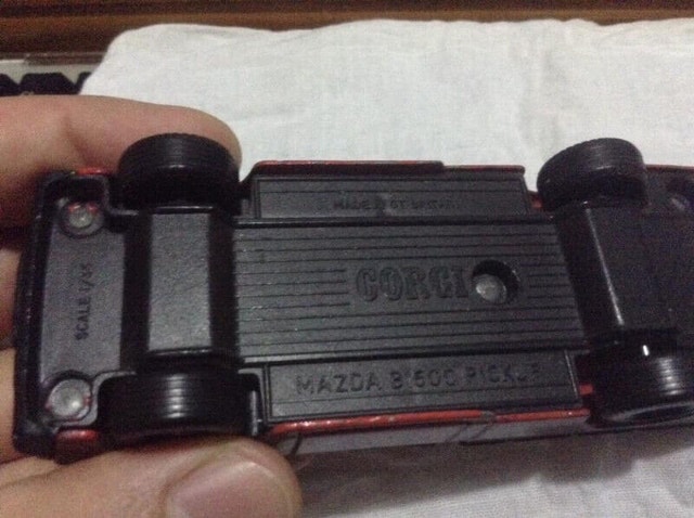 Rare Vintage Corgi Mazda Pickup Truck Diecast - Made in England - photo 3