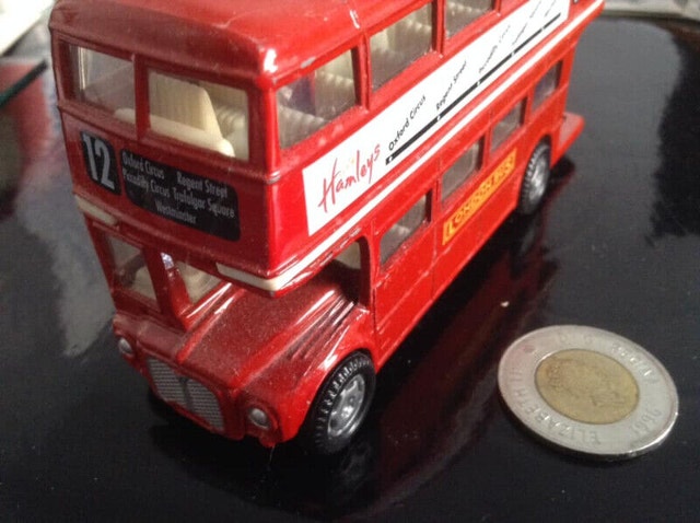 Diecast London Bus Model - photo 2