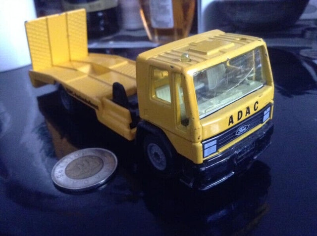 Siku Diecast - Ford Cargo Recovery Truck - Made in Germany