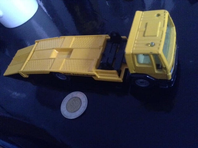 Siku Diecast - Ford Cargo Recovery Truck - Made in Germany - photo 3