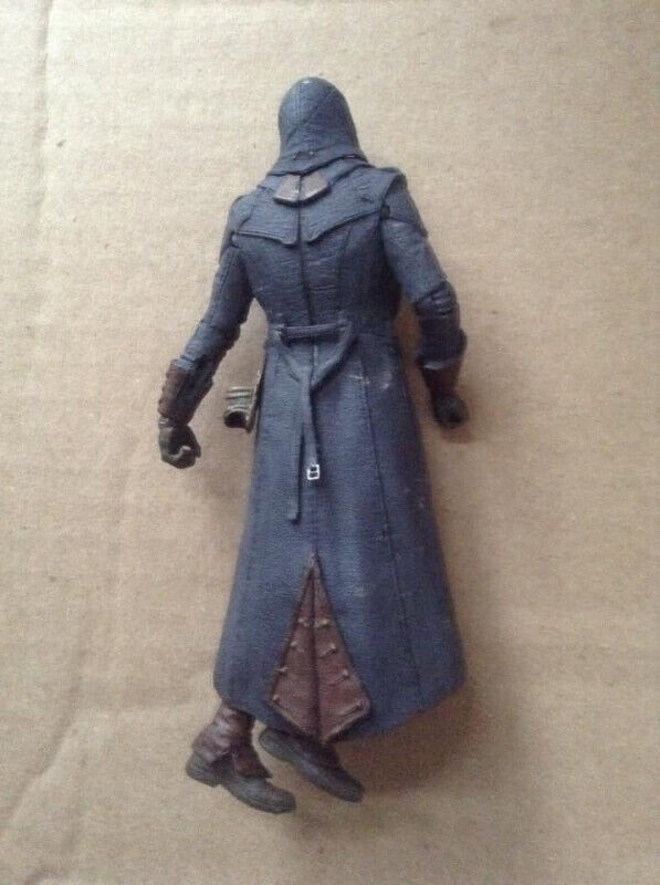 Assassin's Creed Arno Dorian Action Figures - photo 2