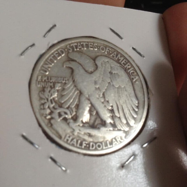 Antique WW2 sterling silver coin - photo 2