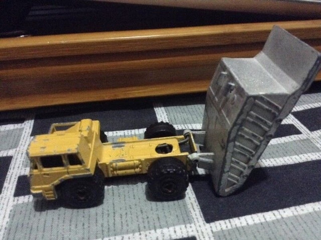 Vintage Majorette diecast Benne Carriere - photo 4