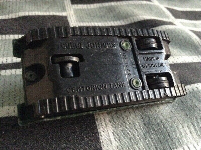 Vintage Corgi diecast England made Centurion Tank - photo 3