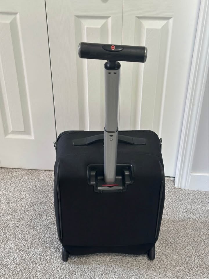 VICTORINOX SMALL LUGGAGE TRAVEL BAG - photo 2