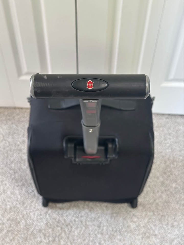 VICTORINOX SMALL LUGGAGE TRAVEL BAG - photo 3