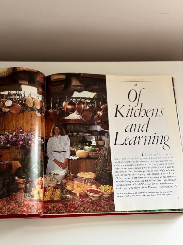 Vintage 1982 Martha Stewart Entertaining Cookbook - Pink Spine - photo 4