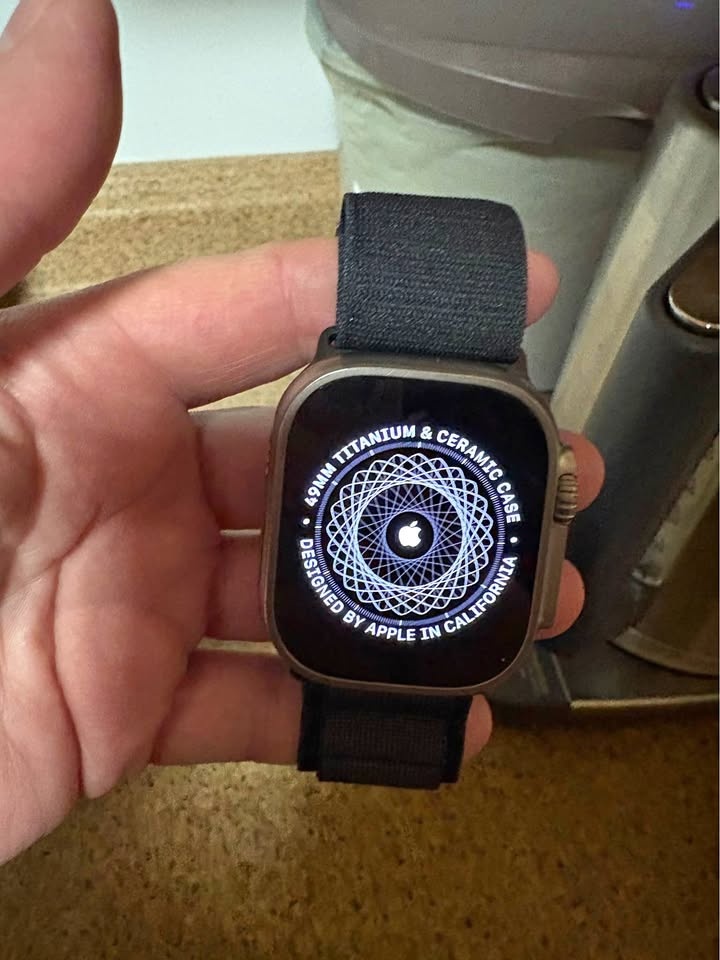 Like new iwatch Ultra 1