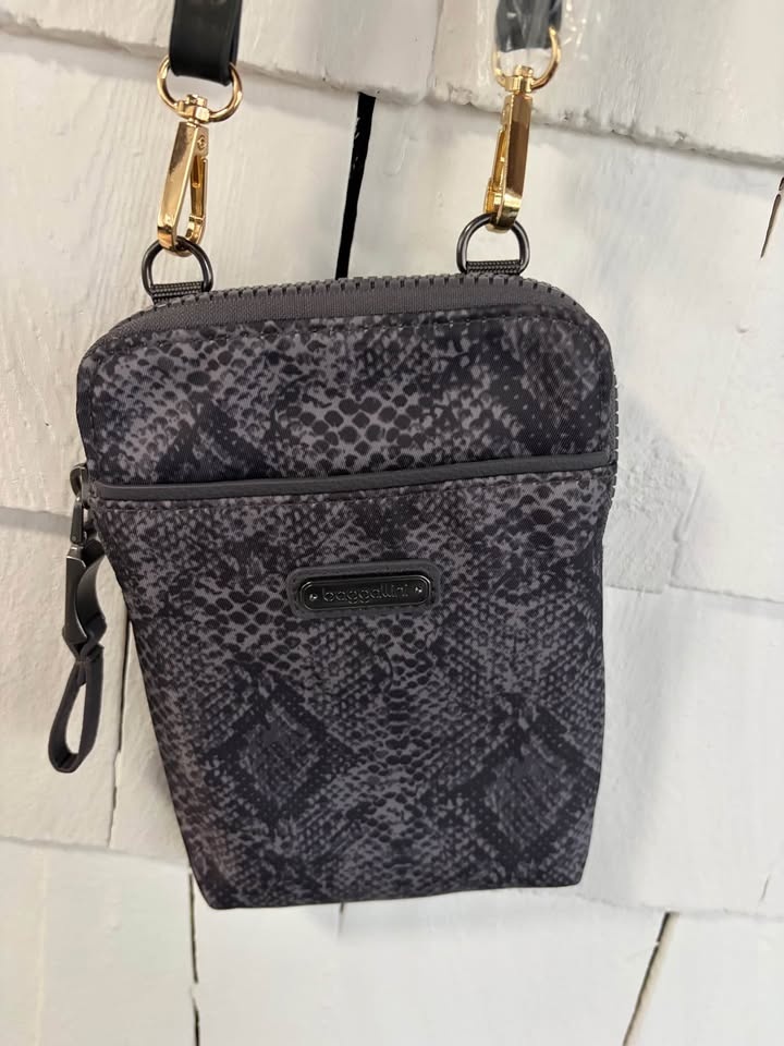 New Baggallini Crossbody Wallet - photo 2