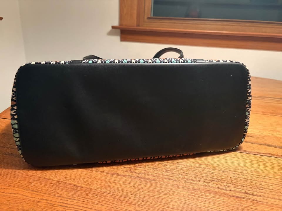 Large Spotless Vera Bradley Tote - photo 5
