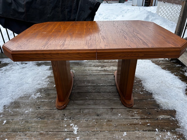 Vintage Waterville Furniture Solid Oak Dining Table