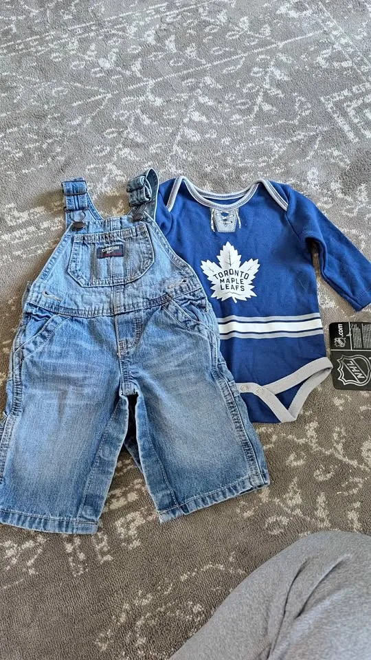 Baby Boy size 0-3 outfit thumbnail