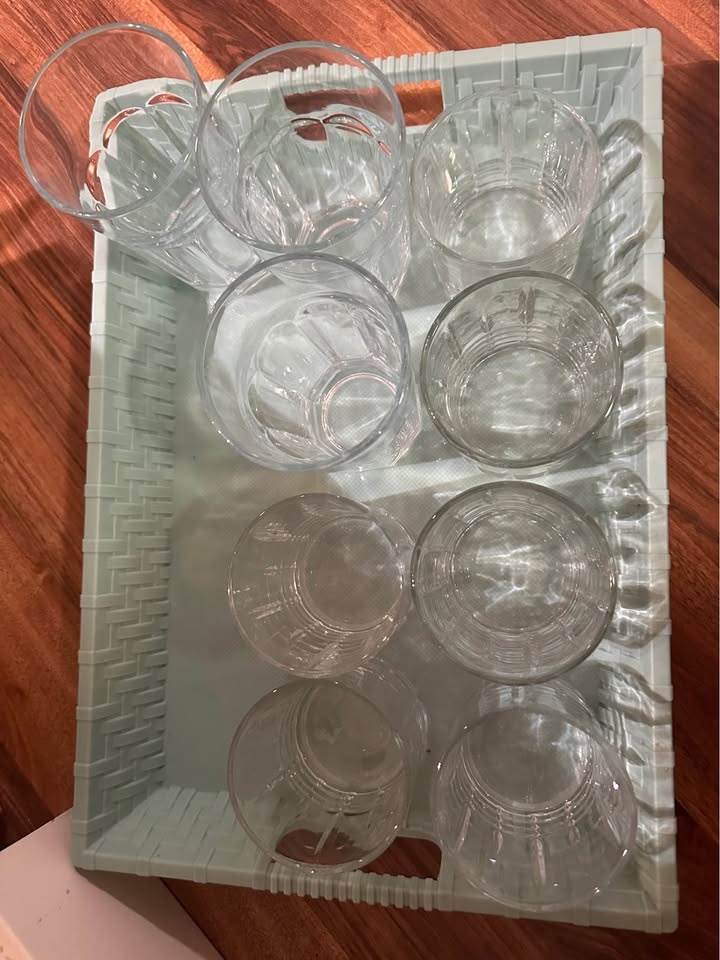 Cups and mugs - photo 2