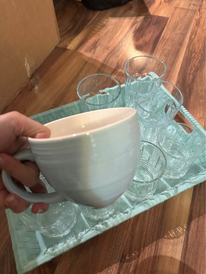 Cups and mugs - photo 5