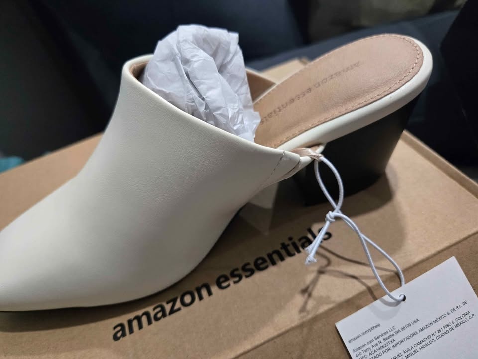 Amazon Essentials Womens Aewm40081 Mule - photo 2