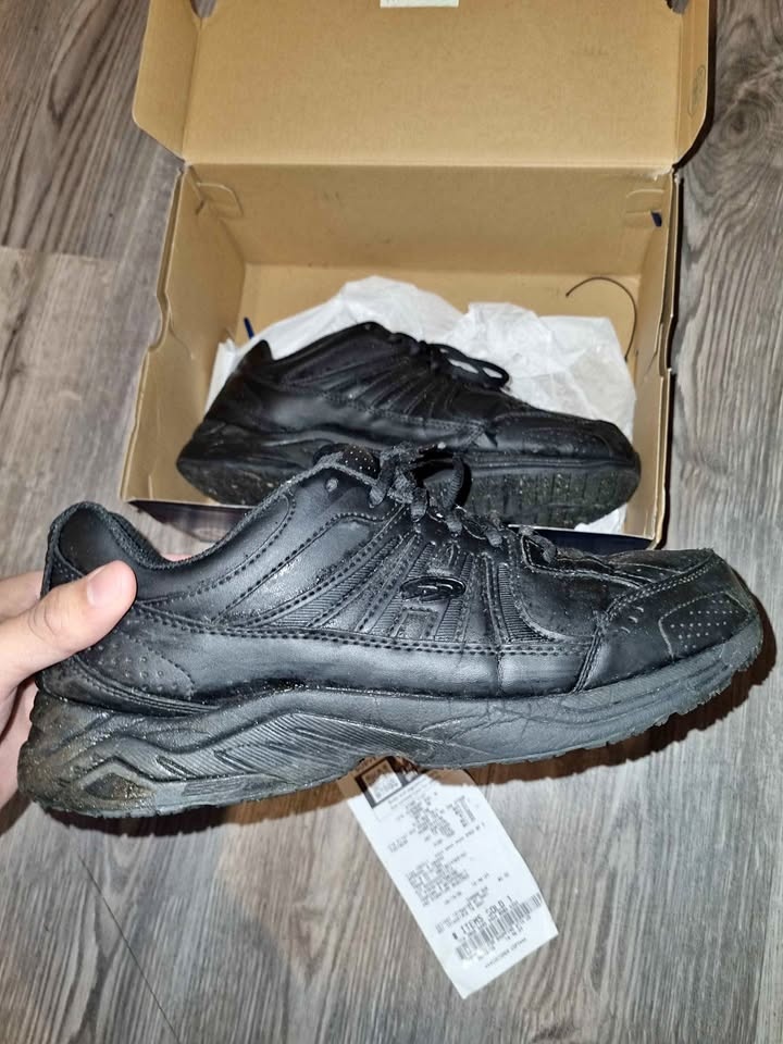 Dr. Scholl's Anti Slip Shoes