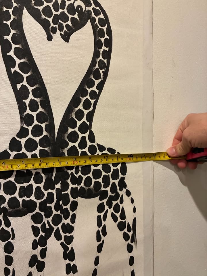 Whimsical Giraffe "Heart" Canvas Wall Hanging - photo 2
