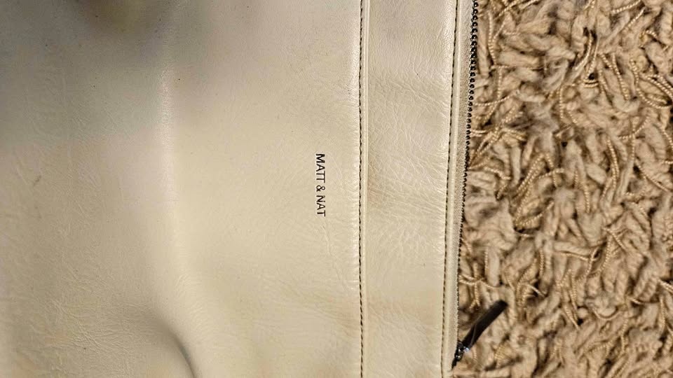 Matt & Nat Off-White Shoulder Bag - photo 2