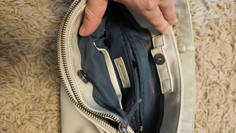 Matt & Nat Off-White Shoulder Bag - photo 4