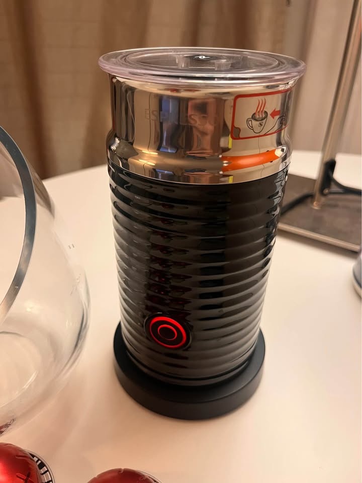 Nespresso POP PANTONE + Aeroccino 3rd Gen - photo 5