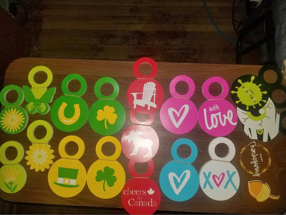 Bottle Neck Gift Tags / Bottle Ties – Large Assorted Lot