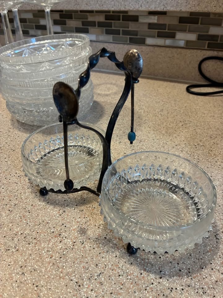 Vintage Crystal and Cut Glass Set - photo 5