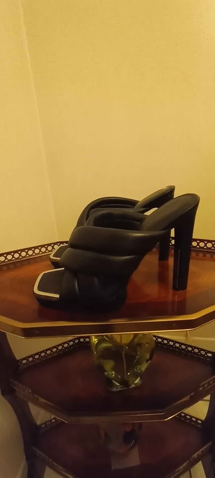 DKNY Women's Black Padded Square Toe Heels - photo 5