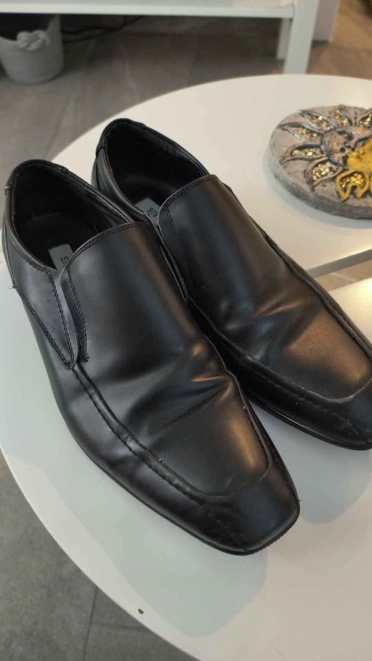Steve Madden Black Slip-On Loafers - photo 2