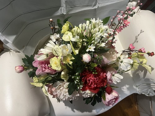 Custom made Lush Luxurious flower arrangements In a Mid century - photo 2