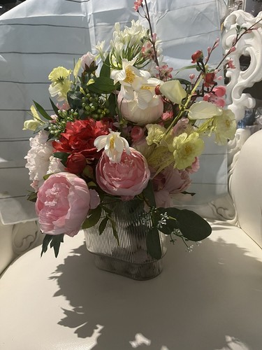 Custom made Lush Luxurious flower arrangements In a Mid century - photo 5