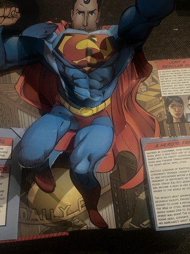 DC Super Heroes Ultimate Pop-Up Book UK 2011 - photo 2