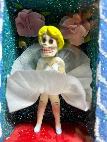 Marilyn Monroe Day of the Dead Nicho Diorama Shadowbox - photo 3