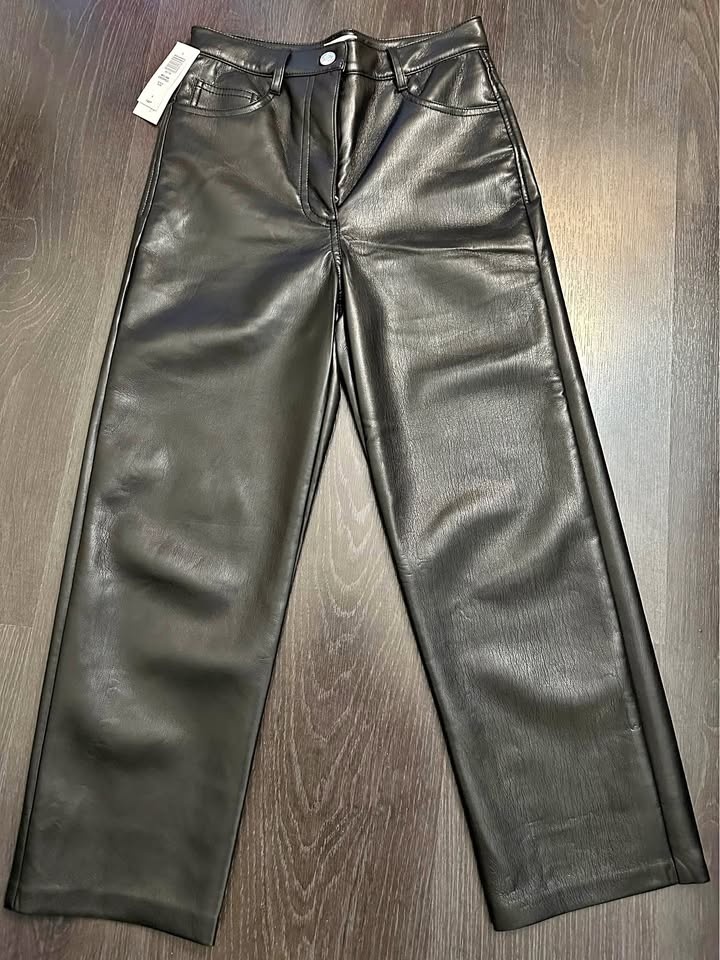 Wilfred Vegan Leather Cropped Pants - Size 4