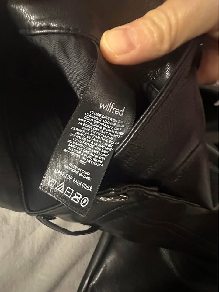Wilfred Vegan Leather Cropped Pants - Size 4 - photo 5