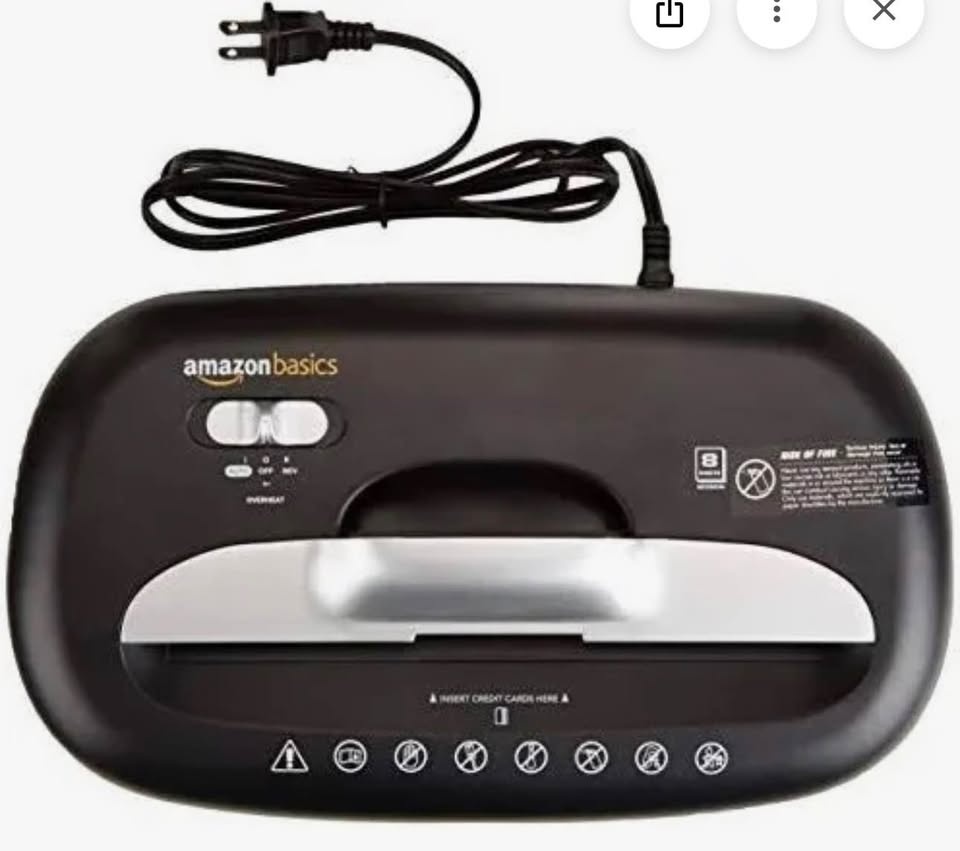 Amazon Basics 8-Sheet Cross-Cut Paper Shredder - photo 4