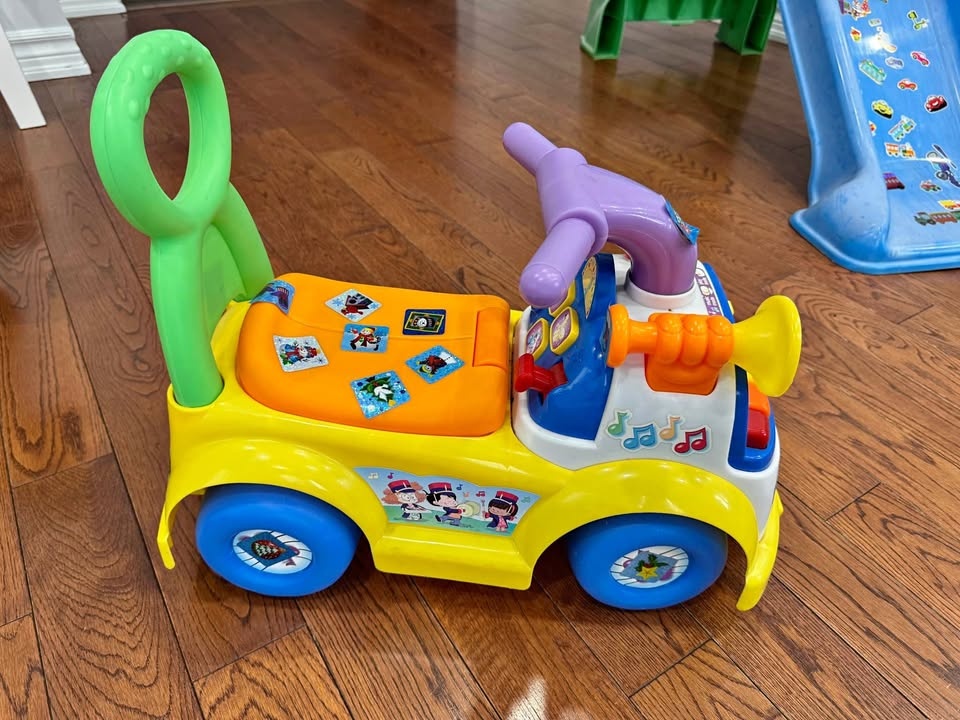 Fisher Price Music Parade Ride-On