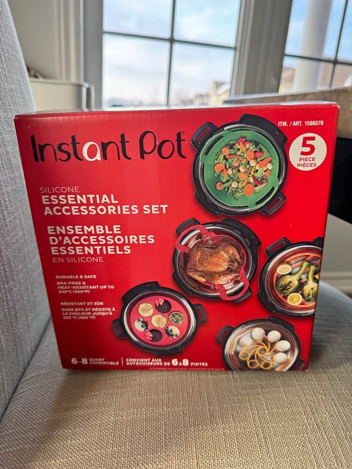 New in box Instant Pot silicone accessories kit