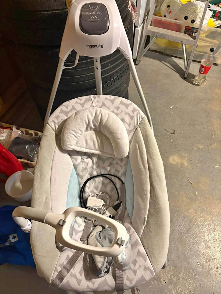 Baby swing