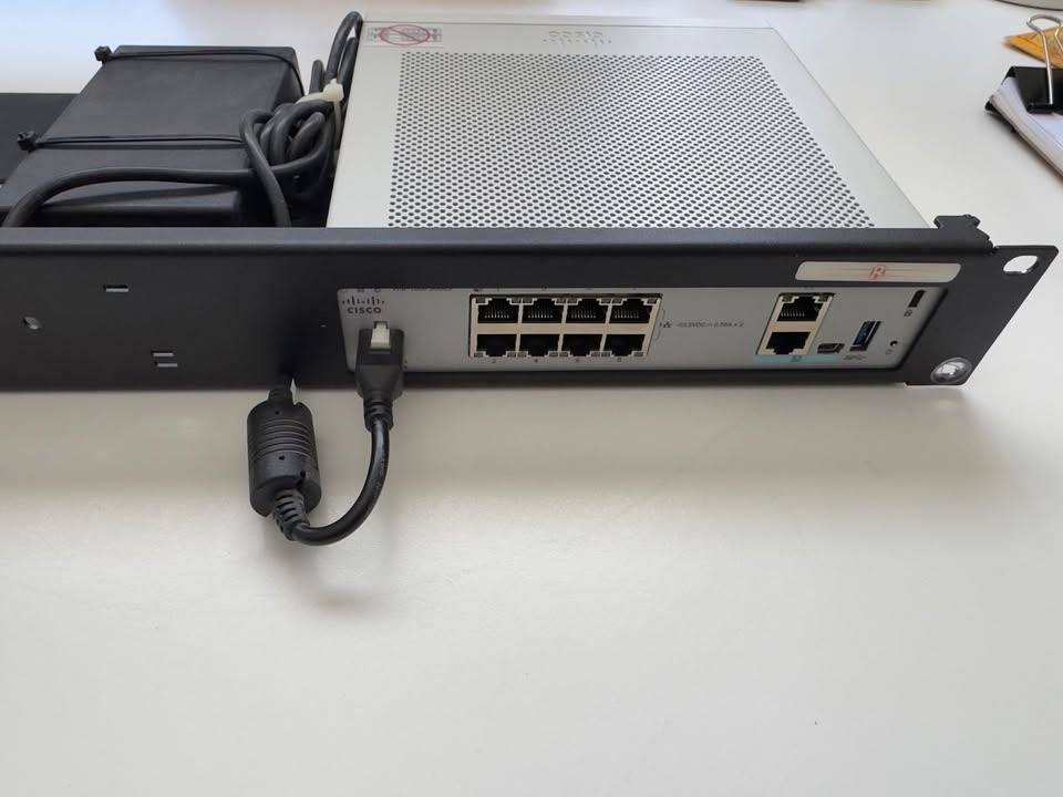 Cisco FPR1010 Next-Gen Firewall Security Appliance - photo 2