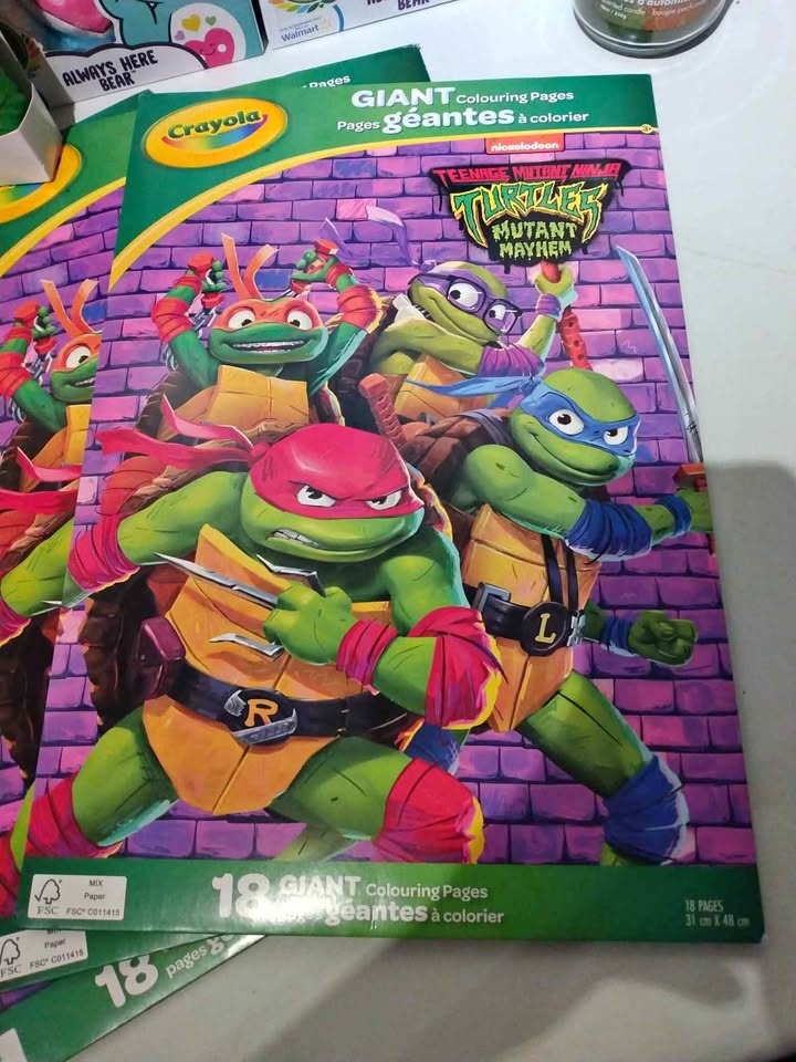 Crayola Giant TMNT Coloring Pages (18 Pages, 31x48cm)